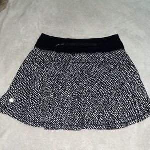 🔴RARE LULULEMON SKIRT 🔴